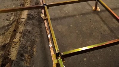 全鋼防靜電地板支架下面一定要鋪設導電銅箔嗎
