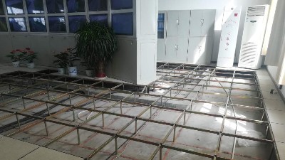 想買配電室防靜電地板的，請收下我血淋林的教訓