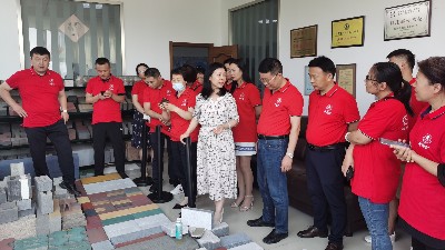 向銀馬看齊，愿未來星防靜電地板廠家成為更強(qiáng)的千里馬!