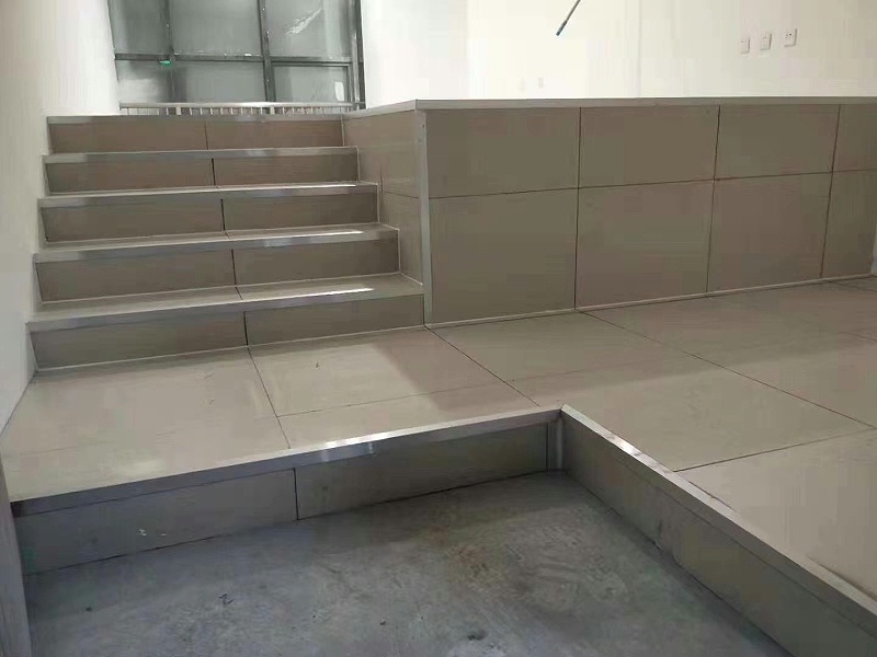 機房防靜電地板踏步