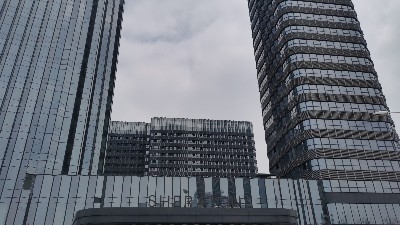 采購網(wǎng)絡(luò)地板必看的幾個(gè)注意事項(xiàng)