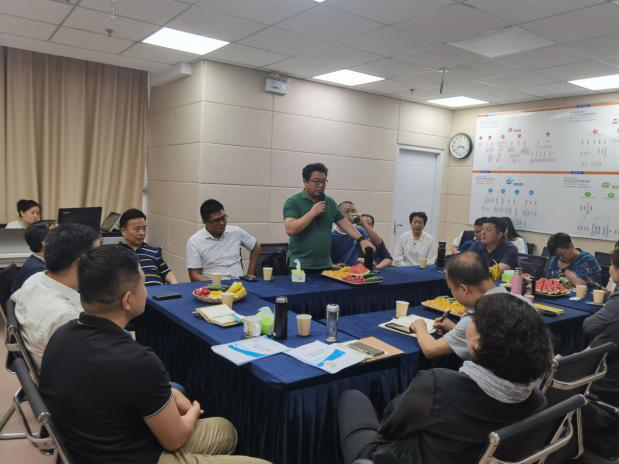 新老牛商暢所欲言，自我介紹，分享經驗