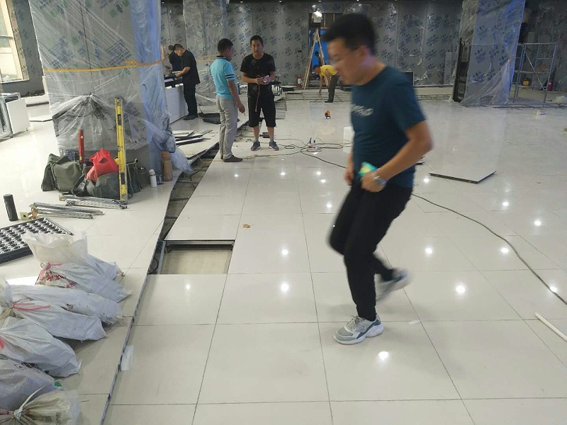 未來星陶瓷防靜電地板