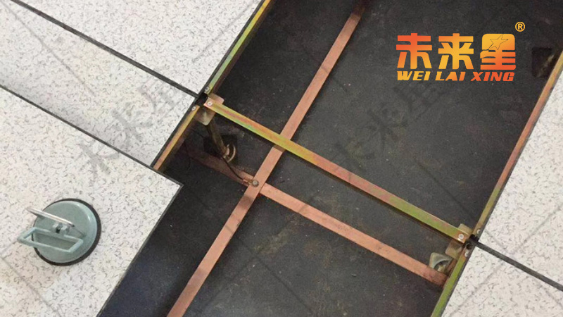 學校微機室防靜電地板如何收邊