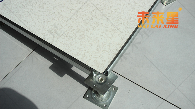 西安有邊hpl防靜電地板和無邊hpl防靜電地板哪個更好？